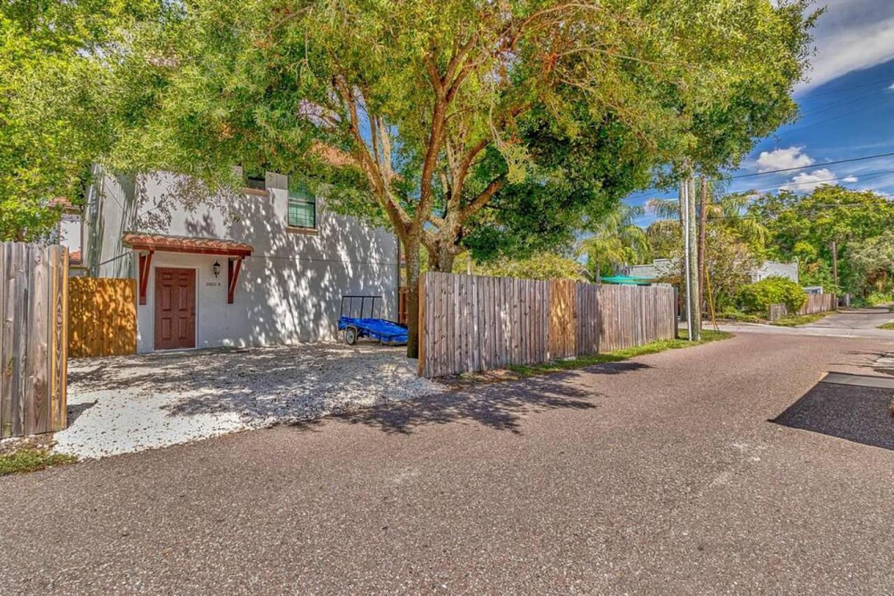 Cozy Haven Attached To Million Home - South Tampa Exterior foto